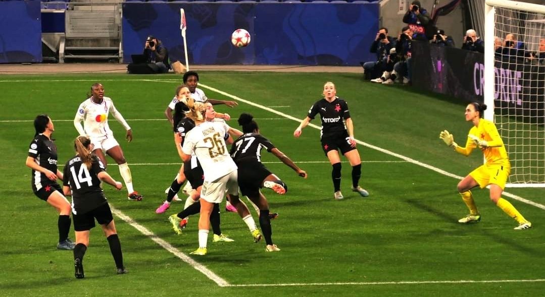 OLAngElles's tweet photo. #UWCL
#OLSLA
#OLFeminin #OLympiqueLyonnais https://t.co/p3XWMpVkDa