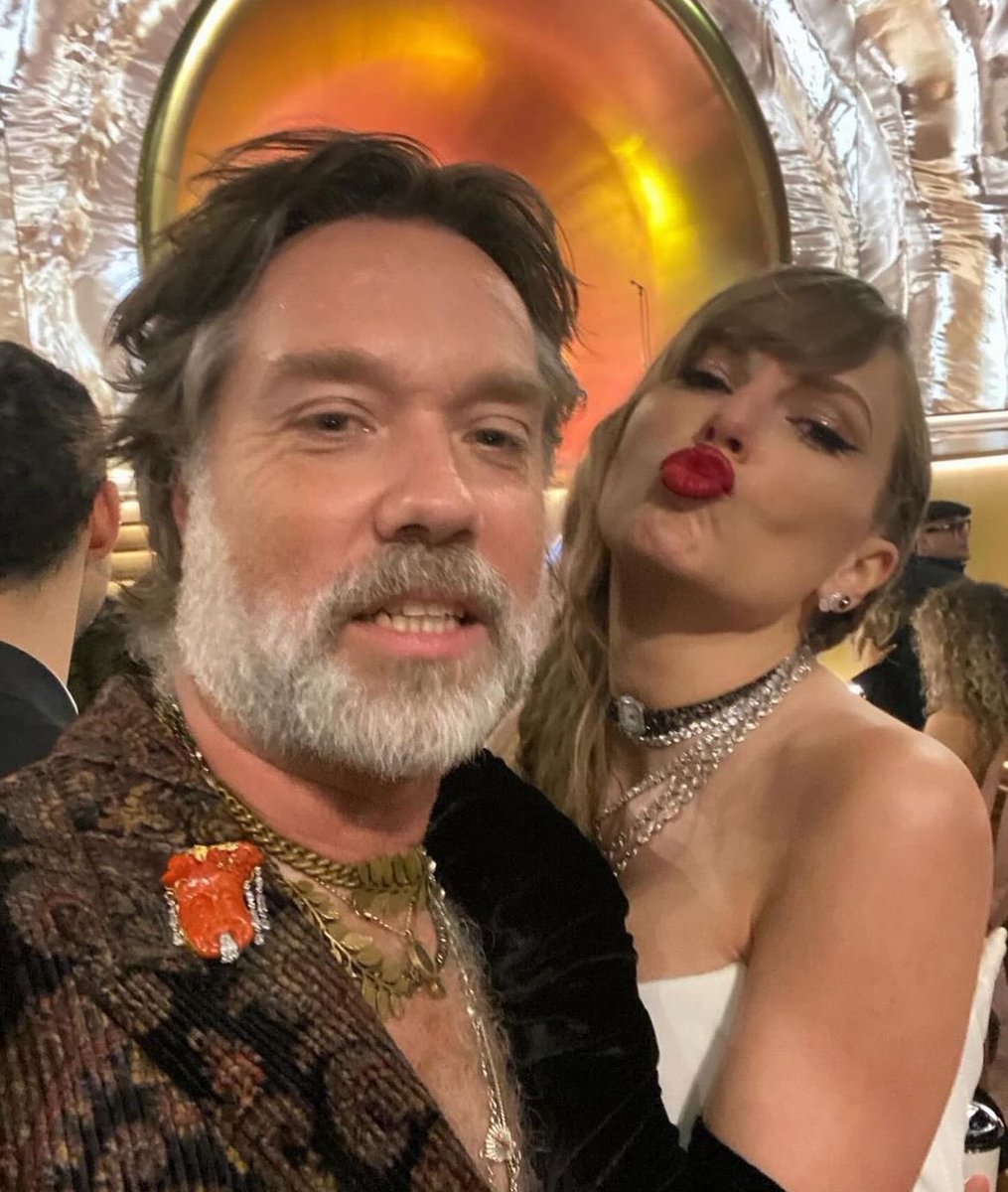 📸 | Taylor with @rufuswainwright #GRAMMYs