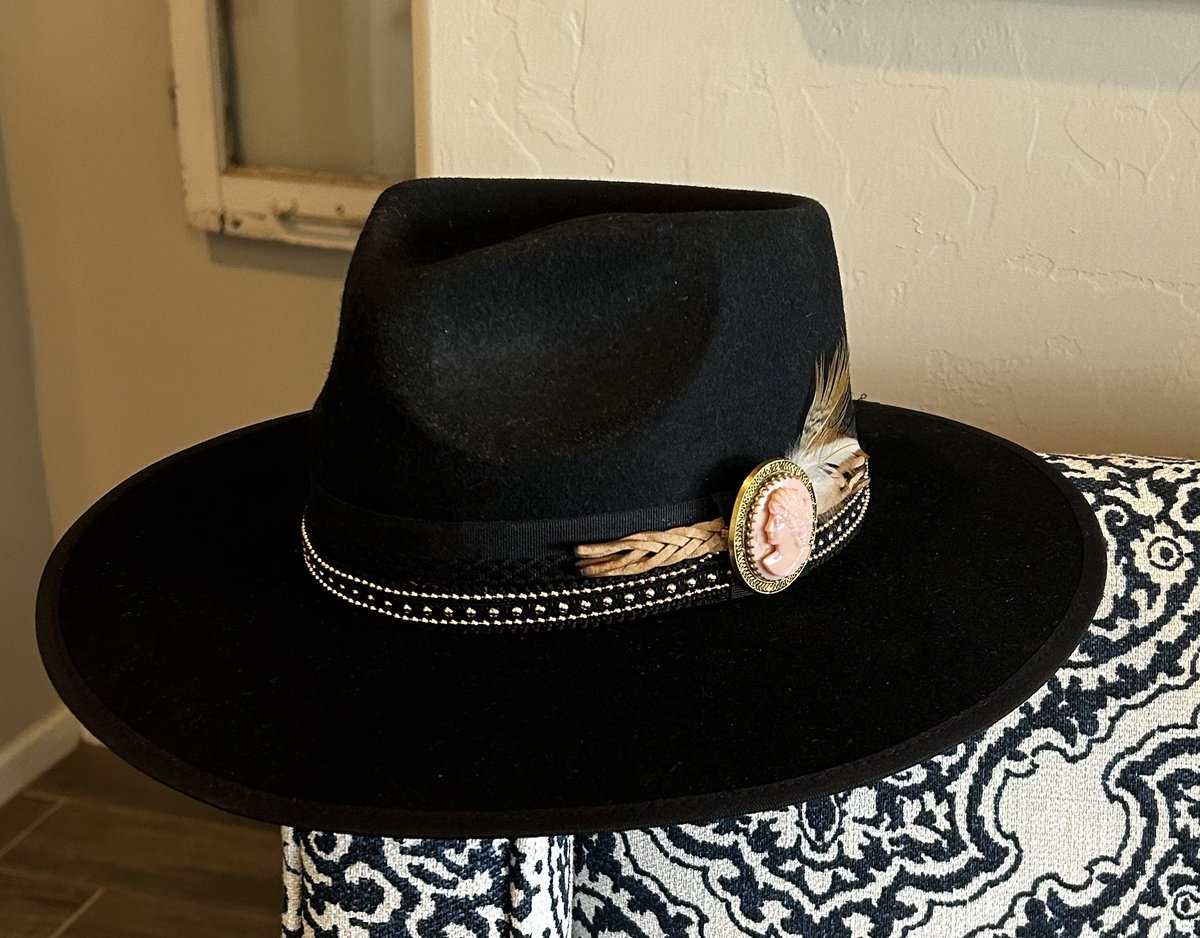 Another #DIY hat I decorated over the weekend.  I bought some trim and everything else came from home.  Total cost…$10.00 #hatlover