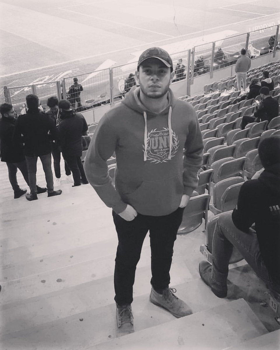 uAUNISDU's tweet photo. ÖZLEMİN GÖKYÜZÜ KADAR UÇSUZ BUCAKSIZ

IŞIKLAR İÇİNDE UYU. ♾️

#BurakhanŞen https://t.co/Qi2U2VP58Q