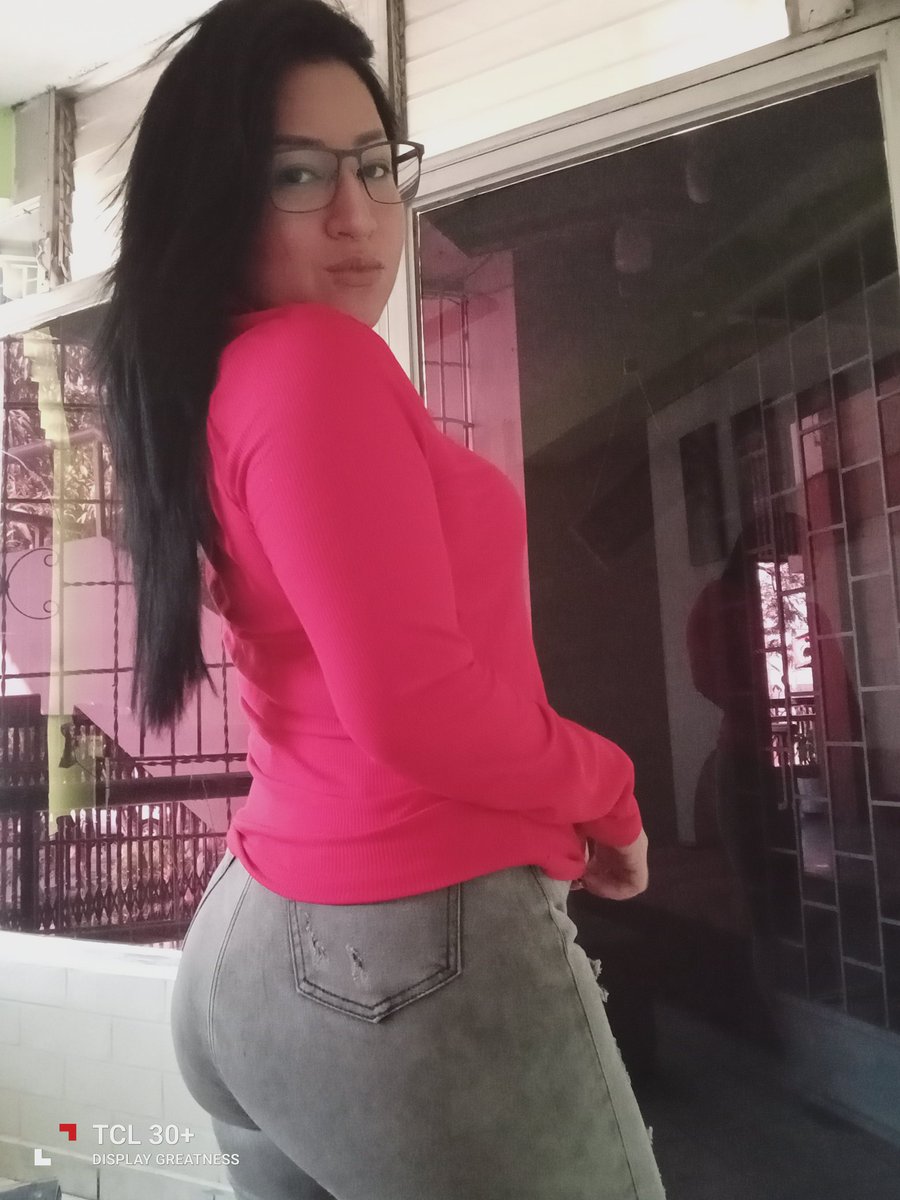 SarhyRm's tweet photo. Holisssss ya pronto nuevamente brindando mis ricos masajitos💋 https://t.co/sEa3q9WfVp
