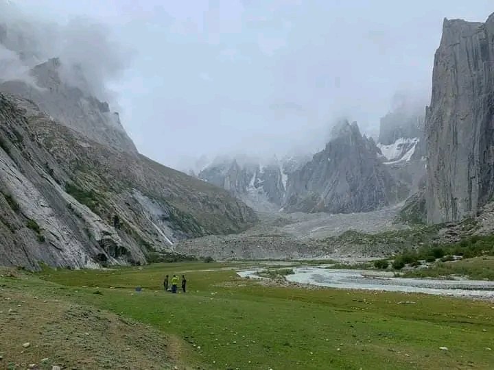 SkarduExpd's tweet photo. Nangma Valley
It is relatively easy trek and can easily be done. The best thing about this trek is you can observe lush green meadows, snow-capped mountains and mighty rocks including Amin Braq. #NangmaValley #Kanday #aminbraq #aminbrak https://t.co/8zTUWp40C7
