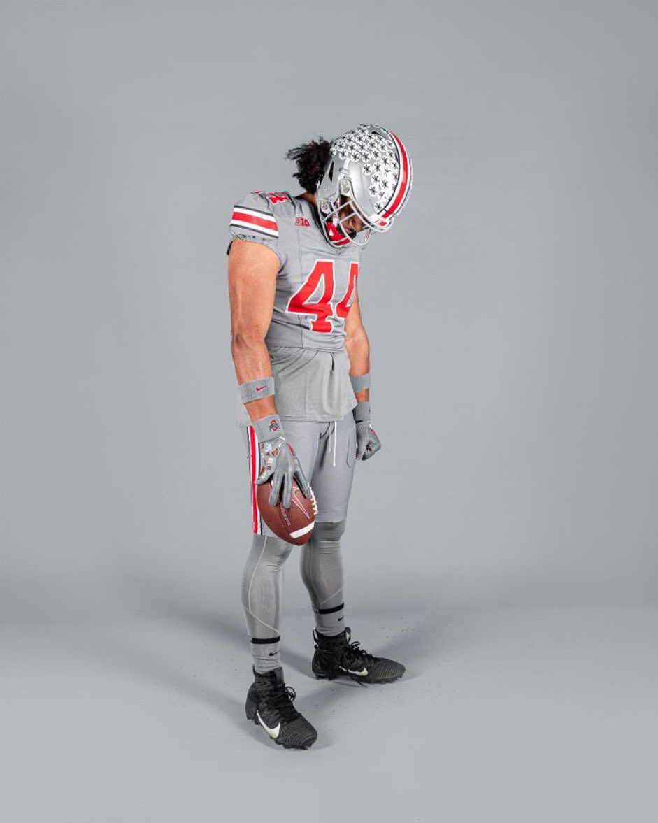 BarstoolOSU's tweet photo. Should Ohio State wear the “All-Gray” Uniforms next season ?? https://t.co/zSnI8EEUZj