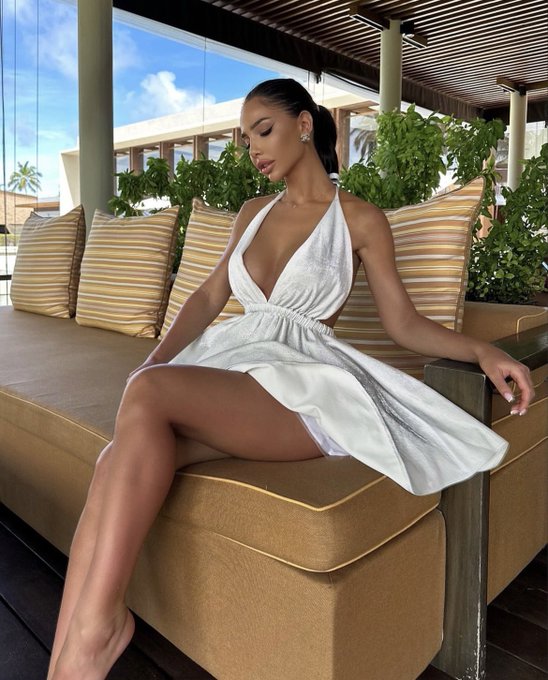 Do I need to take off my dress? 😏🤗 https://t.co/jnmadRmqYd https://t.co/AZLctJsWCK<a href="/tag/facebook"class="tags"><span>#facebook</span></a><a href="/tag/twitter"class="tags"><span>#twitter</span></a>