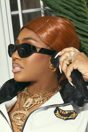 YungMiami305's tweet image. I’m feeling like #primetime on DRAFT DAY!! Imma be asking for so much money they gone have to put me on layaway! #YAMS