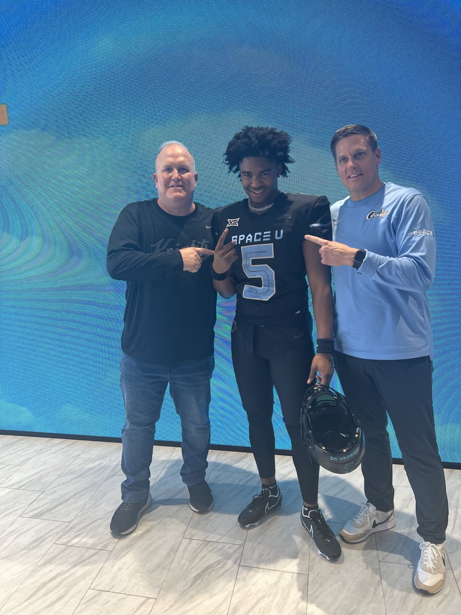 KatrellWebb's tweet image. hey knight fans let me know if this is the move ?????!!!!!!! 

@CoachGusMalzahn @CoachHand @TrovonReed @CoachB_Blackmon @UCF_CoachMoore @SSN_UCF @Knights247 @UCF_Football