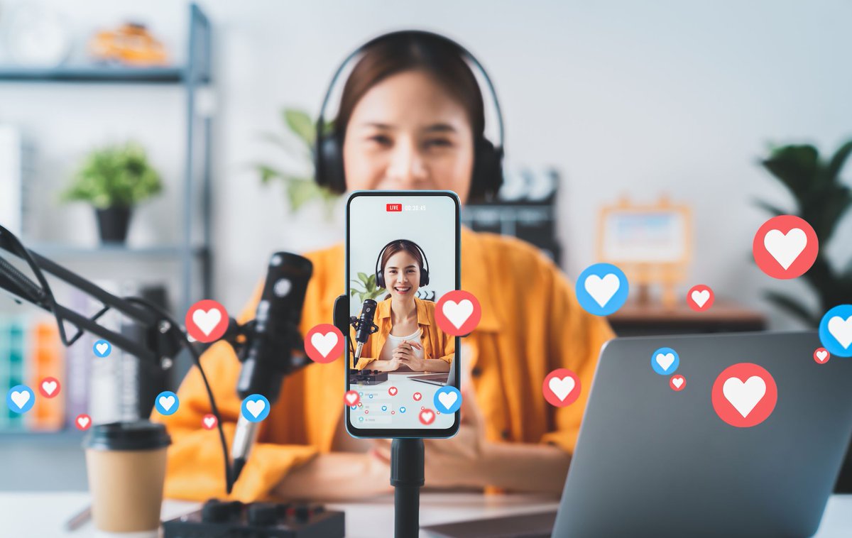 Lights, Camera, iPhone: How to Make a Video on an iPhone for Social Media
#socialmedia #socialmediatips #iphonetips #iphonevideo #iphonepotos #bloggingtips #blogger #keywords #SEO #blogpost #iphonevideos #contentcreation #contentwriting #contentwriting
buff.ly/3Qt747C