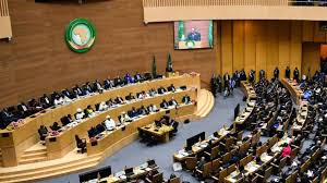 #AESnews #AfriqueN24🇸🇳 #Senegal L'Union africaine presse Macky Sall pour une présidentielle rapide. Suite aux troubles liés aux candidatures, l'UA demande des élections transparentes, pacifiques et rapides. #Élections2024 #UA