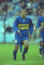 hdefutbolOK's tweet photo. Por cuarta vez en Historias de Fútbol, repasaremos a 19 futbolistas de otros continentes que tuvieron un pasaje por el fútbol latinoamericano.
Desde Eusébio y Canales en Monterrey, pasando por Slimani en el colista del Brasileirão y hasta un japonés en Boca.
Abro hilo🧵🧵🧵 https://t.co/WIqmI2OaZZ
