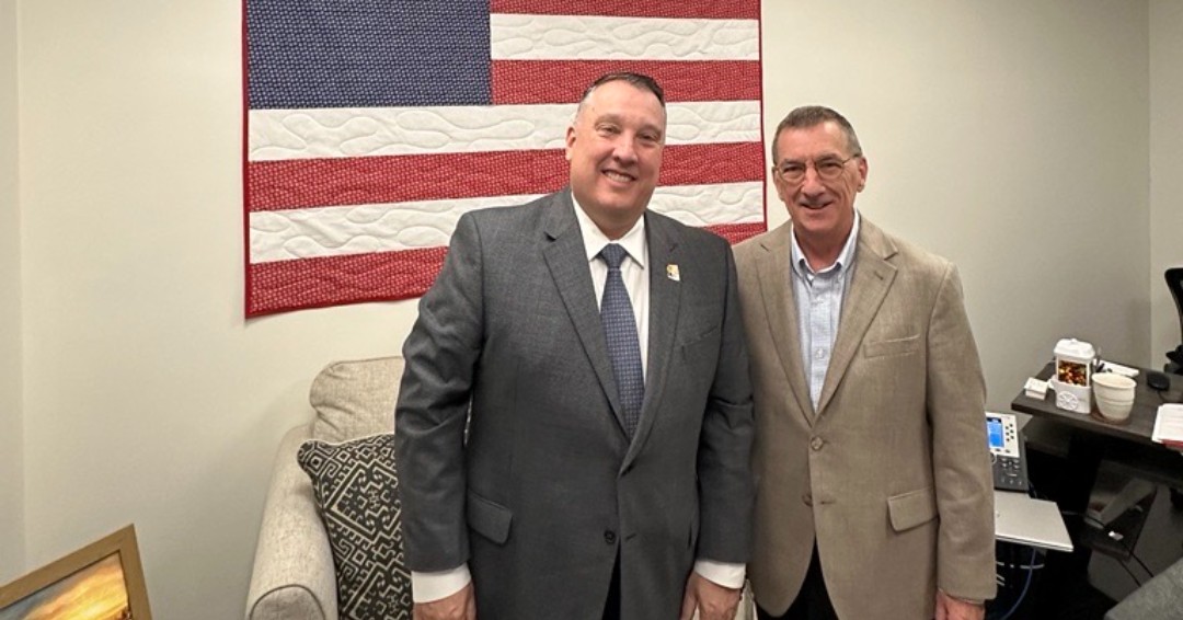 AZTroopers's tweet photo. President Hawkins had productive meeting with Representative Hendrix. They had a frank conversation about how many vacancies the agency currently has and our dire need to fill them before the situation get worse. #azleg #budgetdiscussions #paypublicsafety https://t.co/rWPXt5jnCW