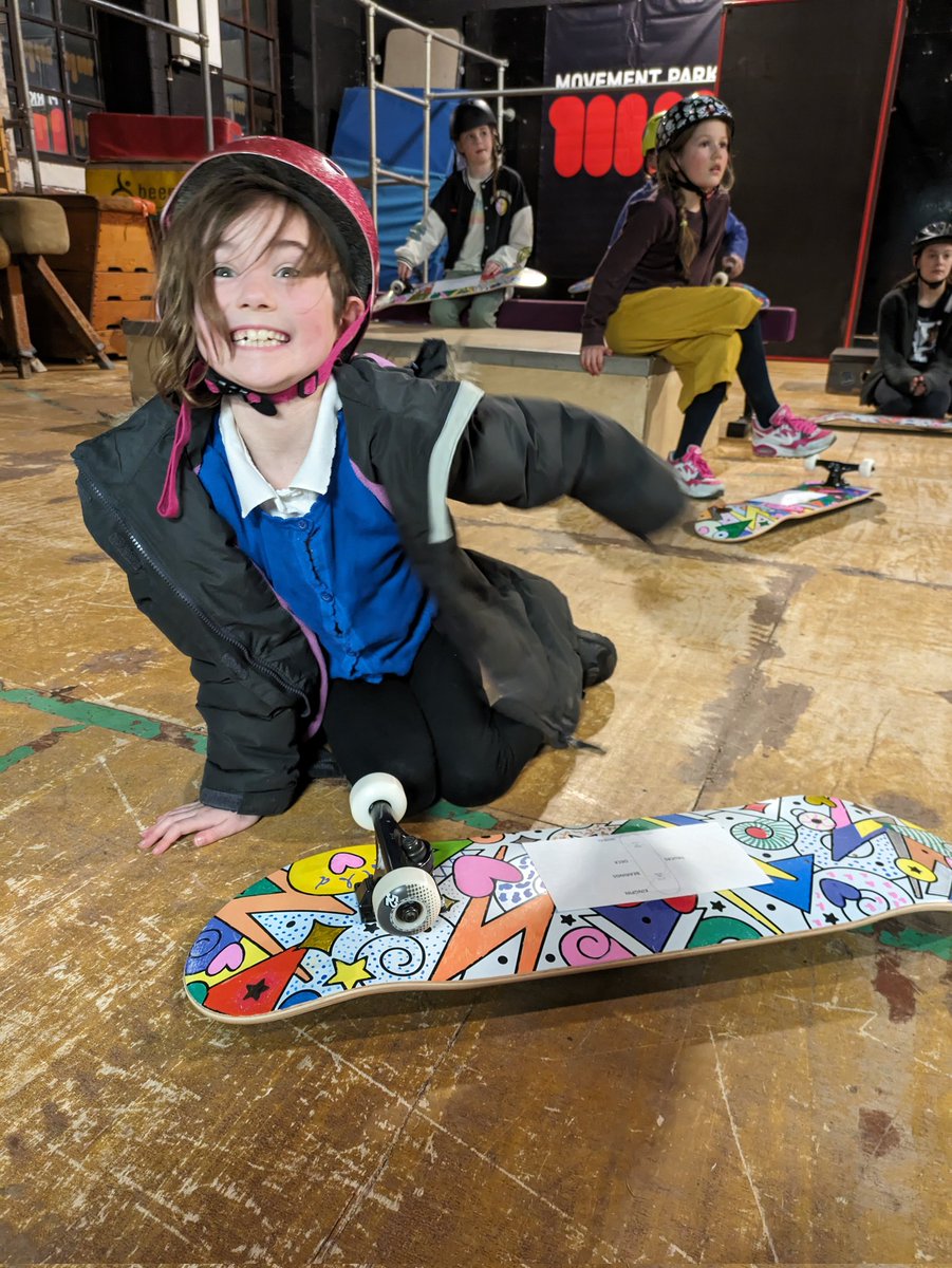 KirstyMP813's tweet photo. We're building skateboards at Girls On Boards tonight! The girls are learning about the different parts of the board and what they do.
#MPCommunity #GirlsOnBoards #GirlsInSport https://t.co/v5kCbQwBWC