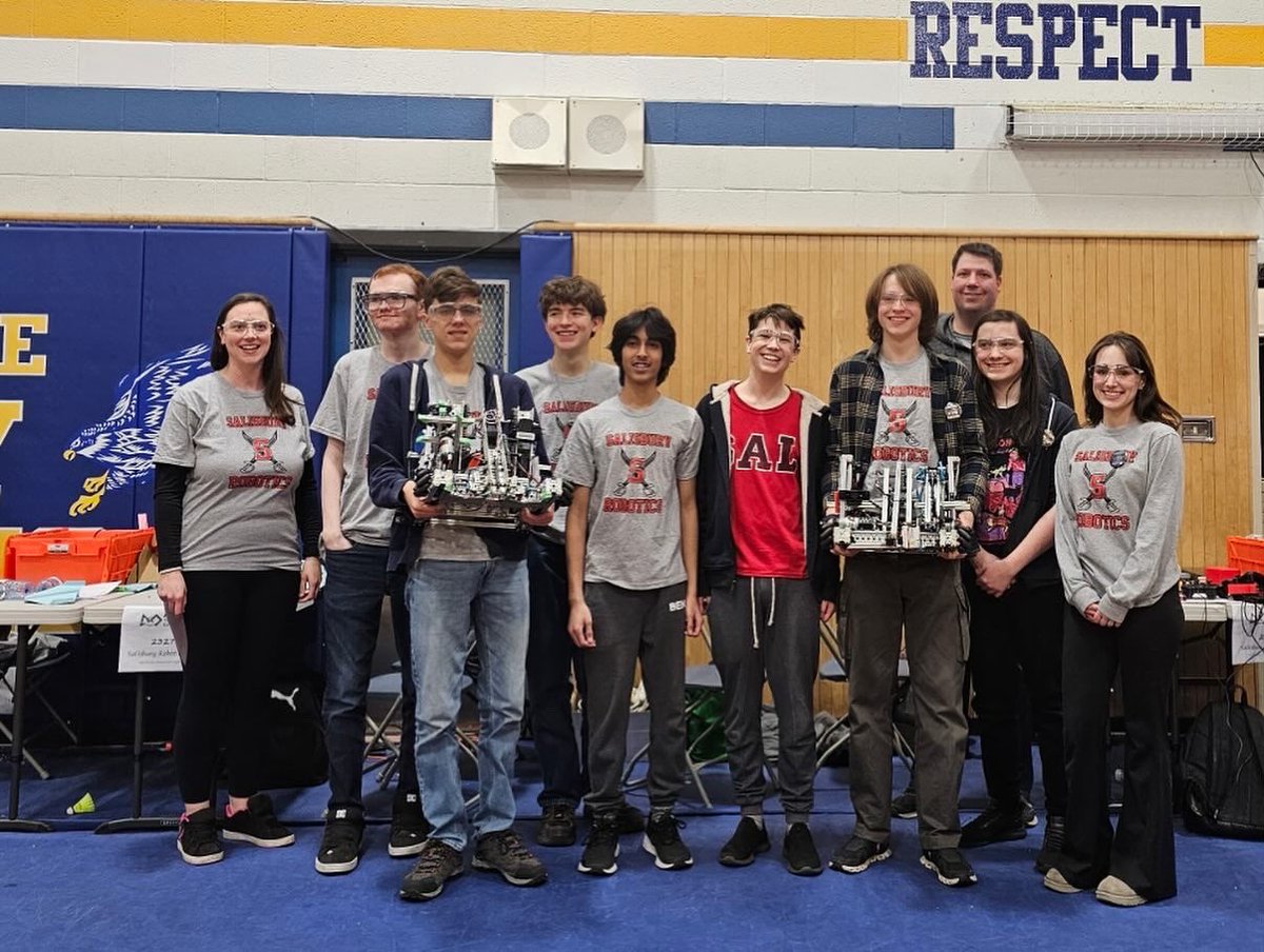 SalComp's tweet photo. Congratulations to the Sal -Facey Alliance Team at the Northern Alberta Last Chance Robotics Qualifier at Bev Facey on February 4. The Alliance Team qualified for Provincials in Red Deer on March 16. Way to go! #salcomp #thefaceyway #eips https://t.co/S1TFg8qo5q