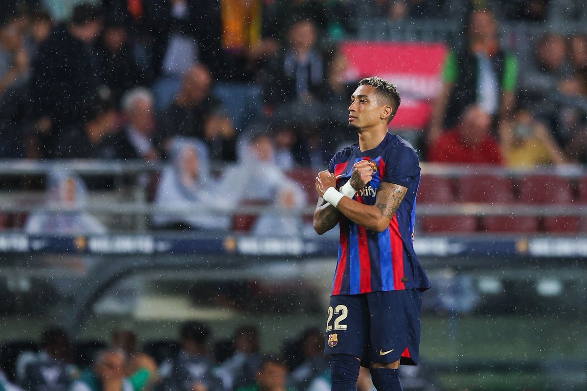 gutiifcb's tweet photo. Aceptaríais 70M por Raphinha?

🔁 NO
❤️ SÍ https://t.co/RlwQKyyWkj