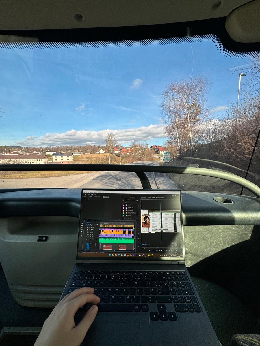zedtrixx's tweet photo. Day 9 of editing in random places. https://t.co/Y3hcfRkeOB