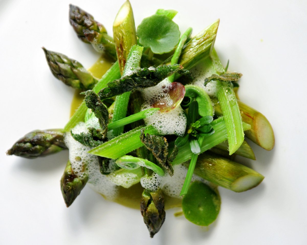 The MICHELIN Guide tweet media