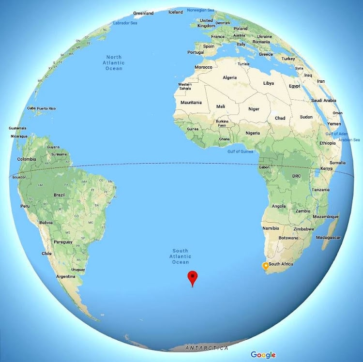 IntlWspr's tweet photo. This is remarkable #WSPR #Beacon #ZD9SSS on #Gough Island, one of the most remote places on earth. Transmitting with 200 mW on the 80,40,30,20,17,15,12 and 10m #hamradio bands for more than 16 months with an uptime of > 95% ๐ช! Real #HFPropagation Data 24x7x365 Kudos @SANSA7 https://t.co/etWGf6kOek