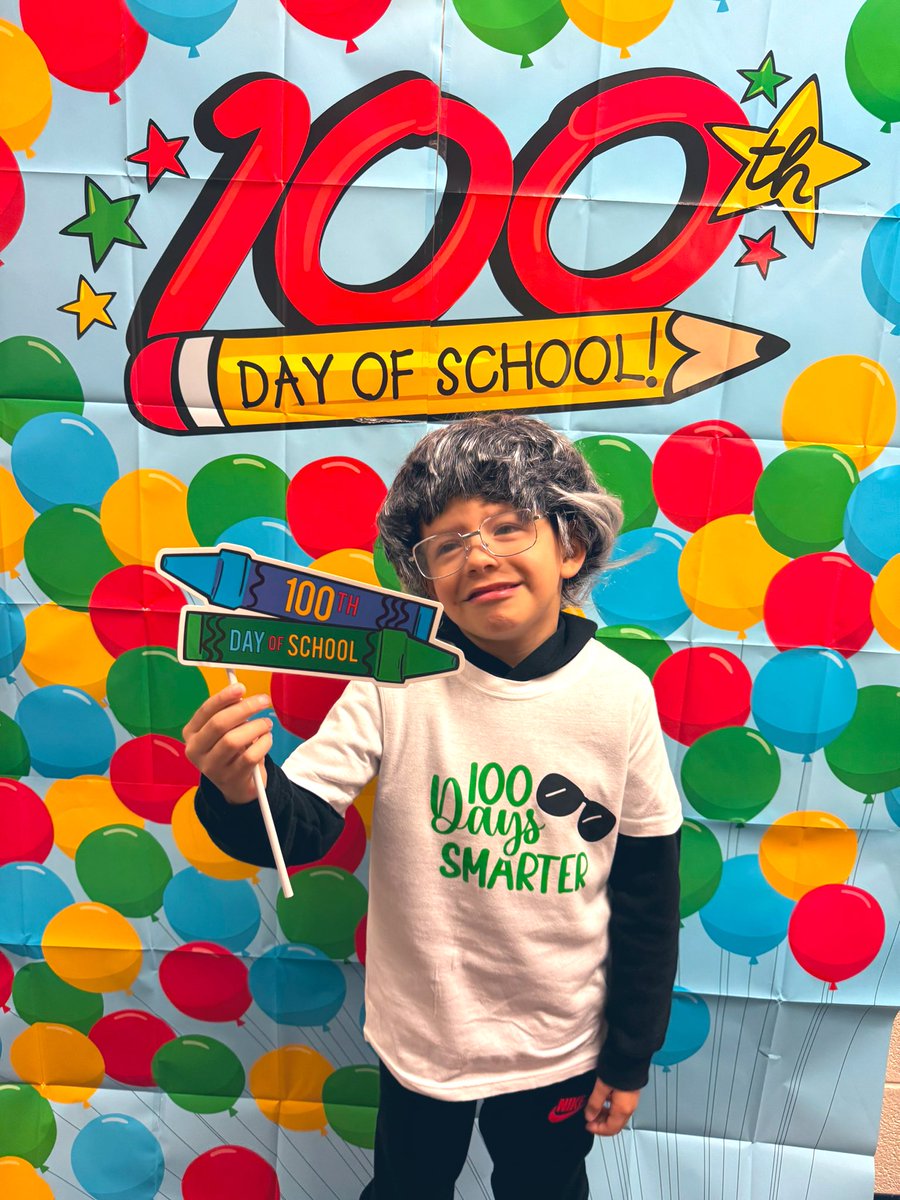 claudia_busti's tweet photo. 100 days old in Kindergarten π€©π€©π€©π€©. We are definitely smarter, brighter, more confident and unstoppable π #100daysInKinder @McnabbSchool https://t.co/gSnMUXo9Ot