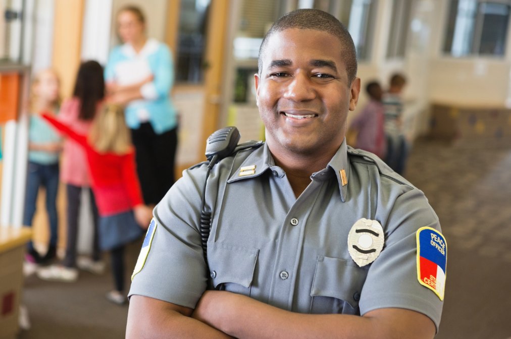SSLearn's tweet photo. 🚨 NEW @remstacenter resource designed to prevent #GunViolence in schools and promote #SafeFirearmStorage at home.
🏫 Principals and Educators: Leverage this template to communicate with families, fostering a safer school environment:
https://t.co/RbzZJgwrPF
#FirearmSafety https://t.co/kZnUKUijwa