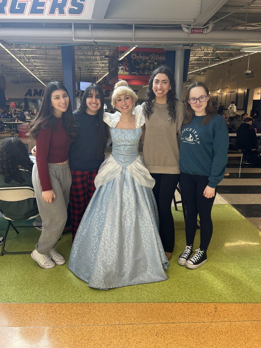 AAS Student Council tweet media