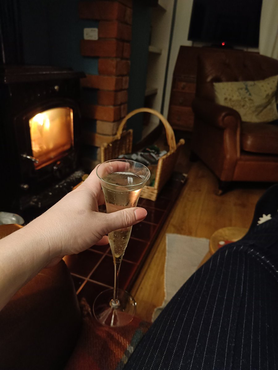 Dr Dagmar, Archerfishionado tweet media