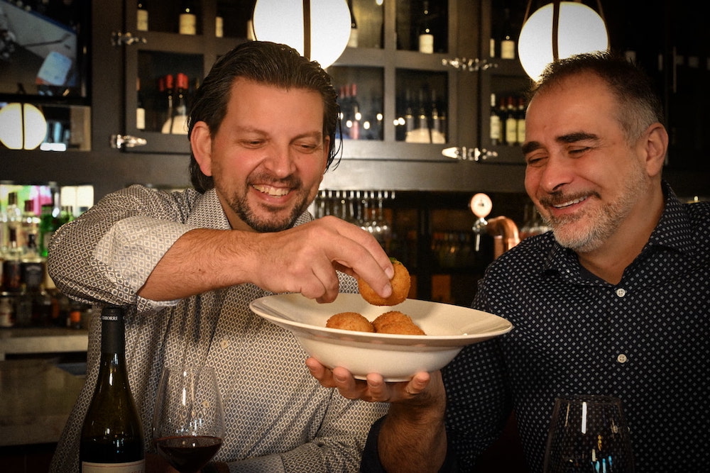 rickwine's tweet image. Breaking news: @QueenstonMile to be sold to local Niagara restaurant group. Story now live on Wines in Niagara 👉 bit.ly/QueenstonSold