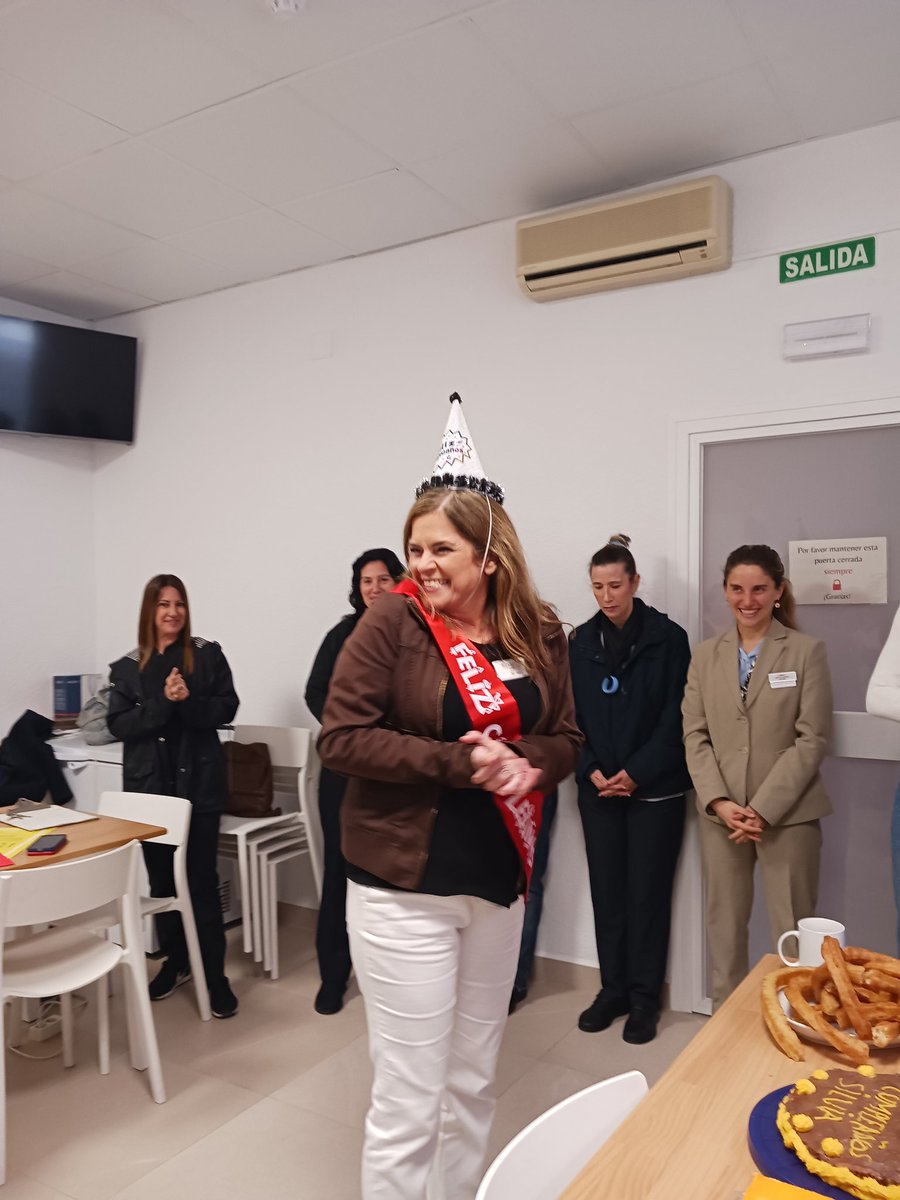 Natalie Gil tweet media