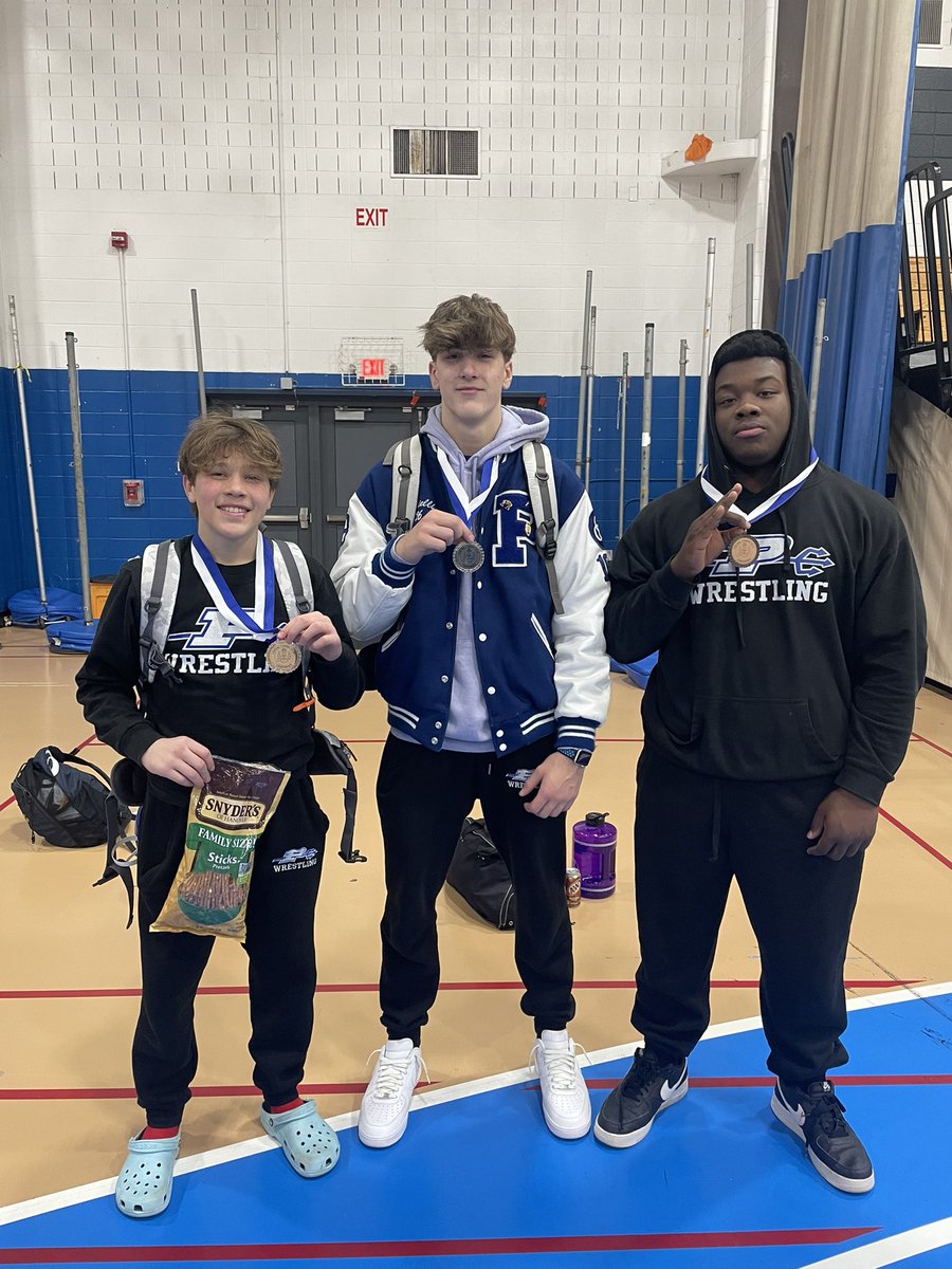 This past weekend 3 Blue Devils took some hardware home at the CCC tournament. 

Z. Musshorn -113 🥈
C. Theriault-Dinielli -165 🥈
B. Wright -285 🥉

Come support our 4 seniors this Wednesday on our first Alumni-Senior night. #BlueDevils #Allin #Snyder