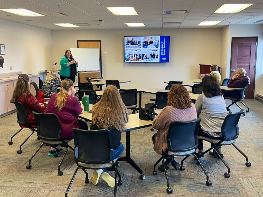 On Saturday, we greeted the first cohort of the @officialSPS Staff Ambassador Program with @Foundation4SPS, a new & customized experience for #TeamSPS. We appreciate this group’s dedication to sharing the many great opportunities available for students & staff at SPS. #SPSLeads