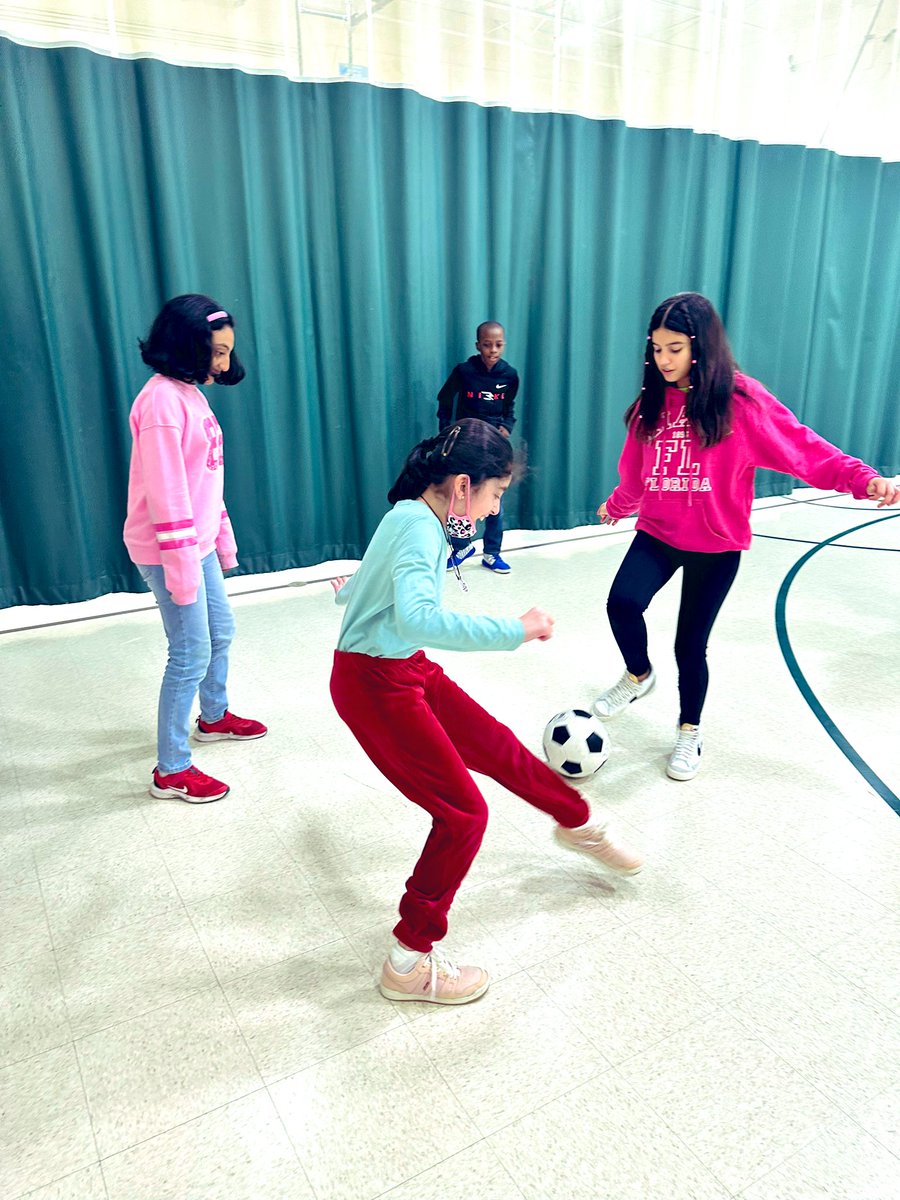 MsKathrein's tweet photo. Club Unify had fun playing soccer today! I loved the teamwork and smiles! #MuirMoments #WeAre54 #ClubUnify https://t.co/vK7WIc7try