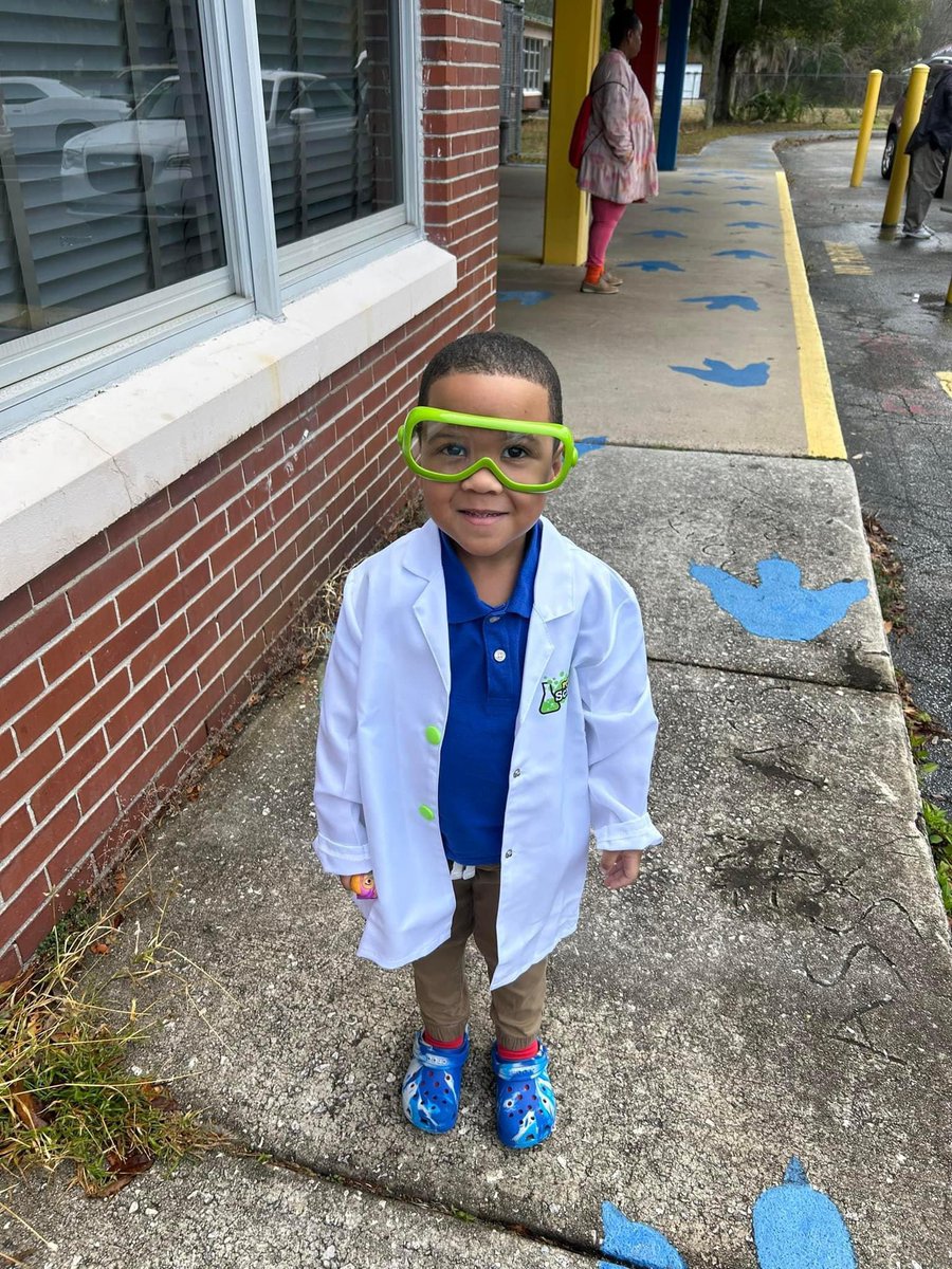 Celebrating Black History Month at John Love Early Learning Center and today is Dress for your Future Career Day. I’m a proud auntie/scientist. #CalebtheScientist
<a href="/DuvalSchools/">DCPS</a>