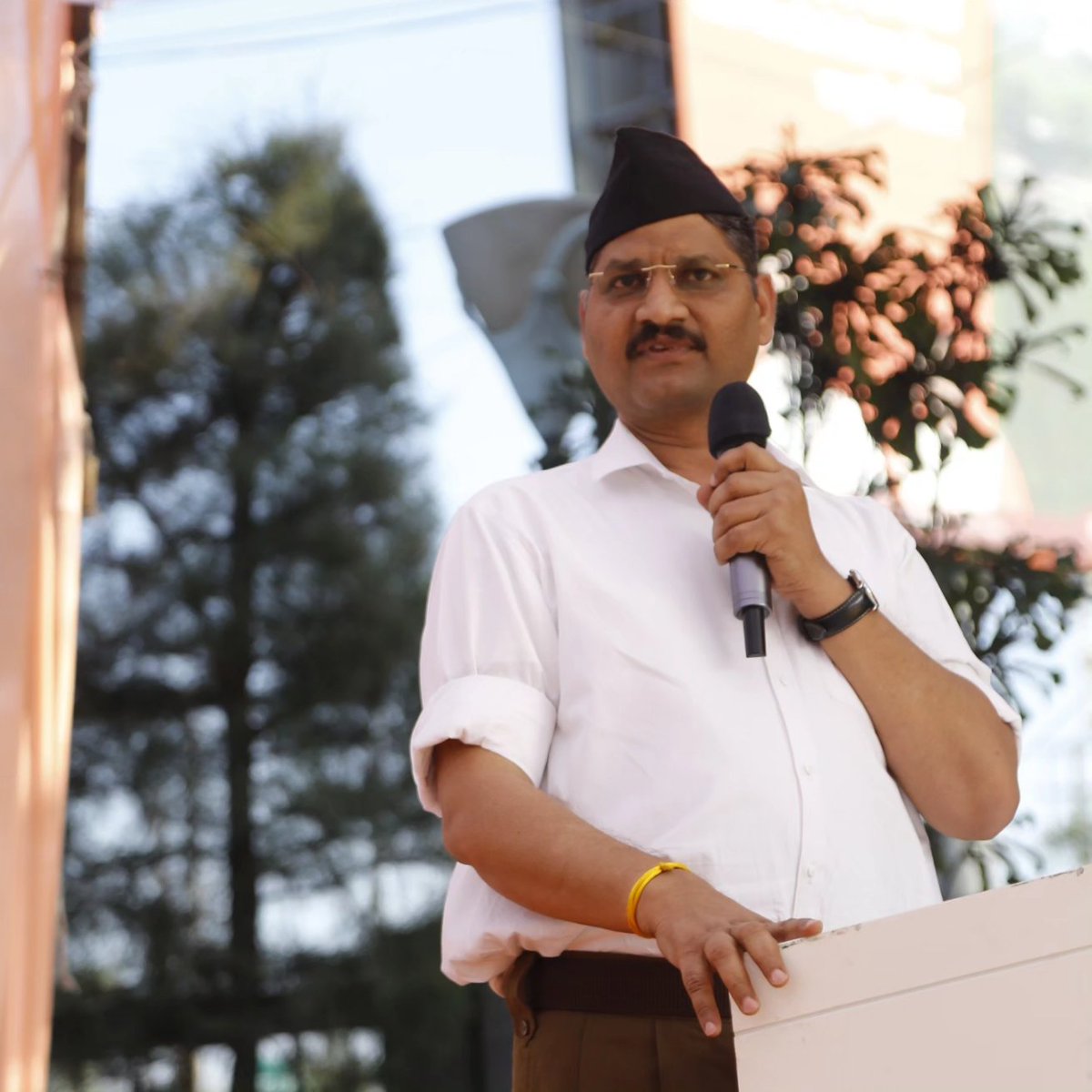 rssitindore's tweet image. 04 फरवरी 2024, रविवार को क्रिस्टल आई टी पार्क में आई.टी मिलन इंदौर का पहला प्रकट कार्यक्रम आयोजित हुआ। इस दौरान सभी आइटी प्रोफेशनल्स गणवेश में शामिल हुए। इसमें आइटी कंपनियों के कर्मचारी, निदेशक, सीईओ समेत मालिक शामिल रहे।