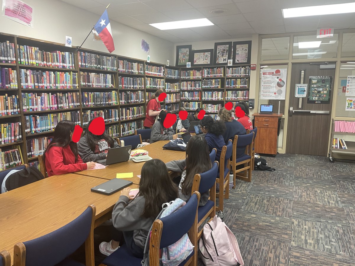 CCBMS_Library's tweet photo. Last Thursday's Brandenburg Book Club Meeting:
📣shared out books we are reading
📚discussed #ReadingU & books for #BlackHistoryMonth
❤️created book recommendation valentine's & origami heart bookmarks!
Great turnout & lots of fun!
@CCBMS_Braves @GISDREADS @gisdnews @GISDRLA https://t.co/xx4GoTS1qX