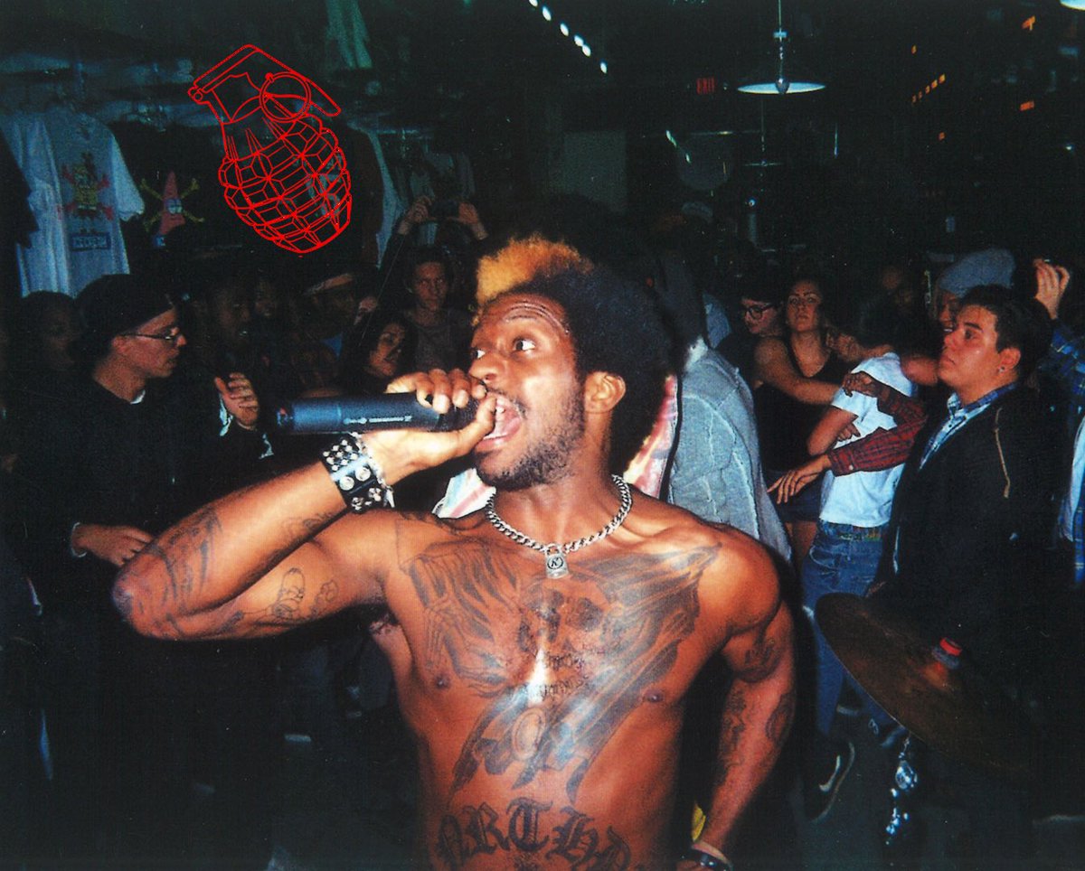 Ho99o9's tweet photo. 2013 - a year of dedication &amp; opportunity, to do &amp; play wherever we can get eyes on us. In this case a streetwear shop that our homies was hosting a event. Big thank you to @IZATREND for putting that together, hosted by our good friend @MoRuf88 Home is where the heart &amp; hurt is. https://t.co/U9lZ6jhQOe