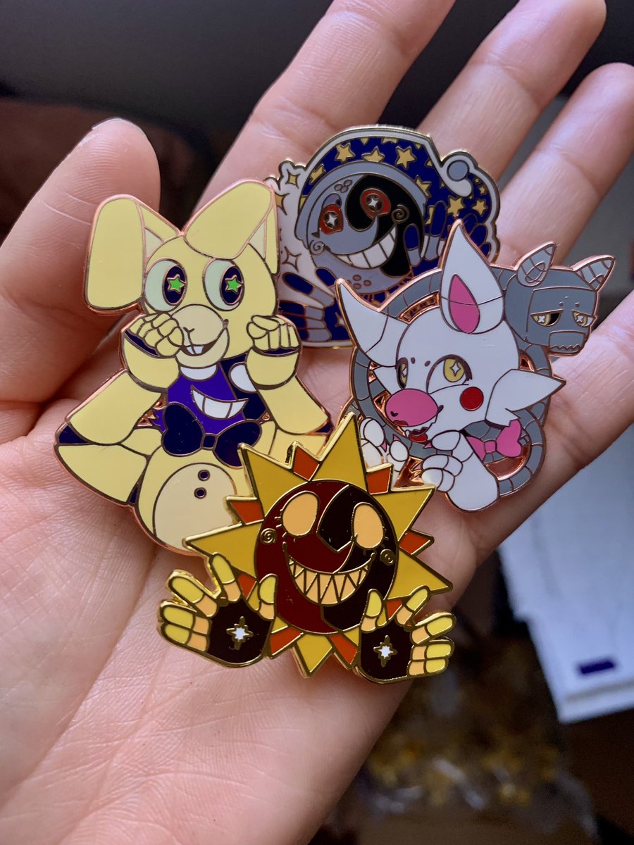 NEW PINS COMING SOON! FOLLOW FOR SHOP UPDATES! ⭐️✨#fnaf #fnaffanart #sundrop #moondrop #Moondropfnaf #purpleguy #Springbonnie #eclipse #mangle