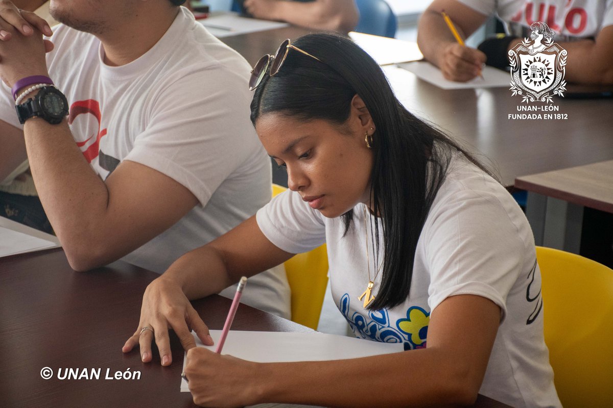 unanleon's tweet photo. El Centro Universitario de la Universidad Nacional, CUUN UNAN - León, realizó el Taller de poesía, "La métrica de Darío en sus poemas y sus pensamientos Revolucionario" como parte de la jornada conmemorativa del 108 aniversario de su tránsito a la inmortalidad. https://t.co/XlTXoD5WRr