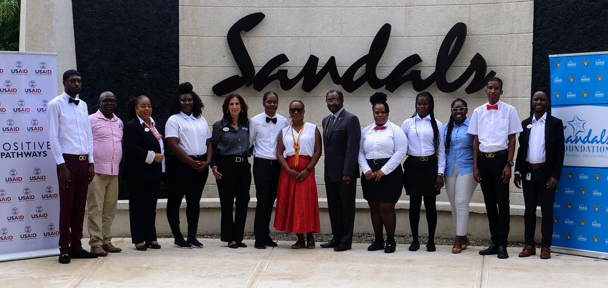 Congratulations to the graduates of the Sandals Foundation Supporting Youth Through Positive Youth Engagement Program in Jamaica 🇯🇲. Facilitated through @USAID's Positive Pathways Activity, the program provided hospitality & life skills training for 20 at-risk youth.