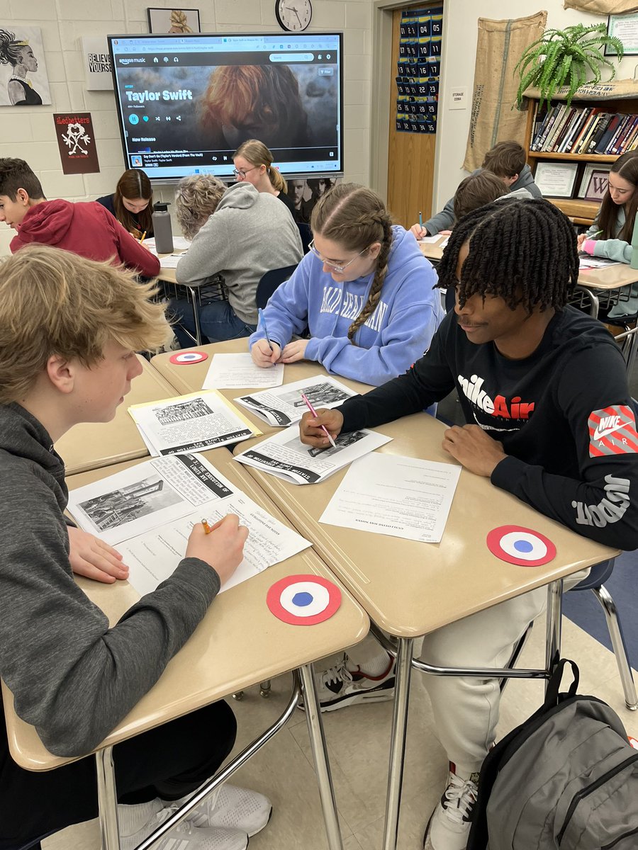 Jessica Weaver tweet media