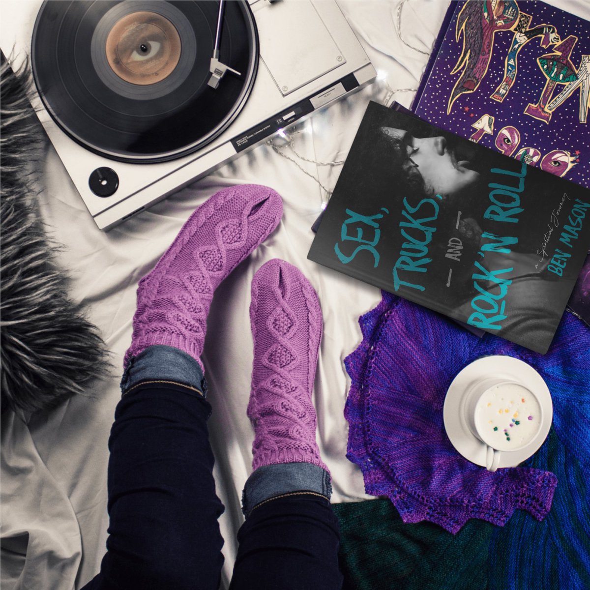 wbrandpub's tweet image. 🎶 Readers are singing praise for SEX, TRUCKS &amp;amp; ROCK ‘N ROLL: A Spiritual Journey by Ben Mason: a “blazing #memoir of debauchery, transcendence &amp;amp; rock &amp;amp; roll” ~BookLife tinyurl.com/3kupyn5y
Meet Ben at @WBrandPub's tent no 126 during @TFOB 3/9-10 #SexTrucksAndRockAndRoll #TFOB