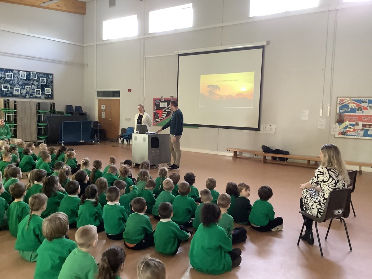 MetheringhamP's tweet image. Early Years and KS1 got to hear all about what it is like to live in Africa during assembly today.  We have been inspired to travel #community #supportiveparents #teamwork 🐆🐘🦒🦏🦛🦓