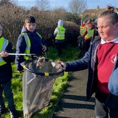 We're so proud of our Year 5 class, who suggested a community litter pick last week. Thank you to @BeASeaChanger who helped us to buy all the equipment we needed. #teamCSL @CITacademies