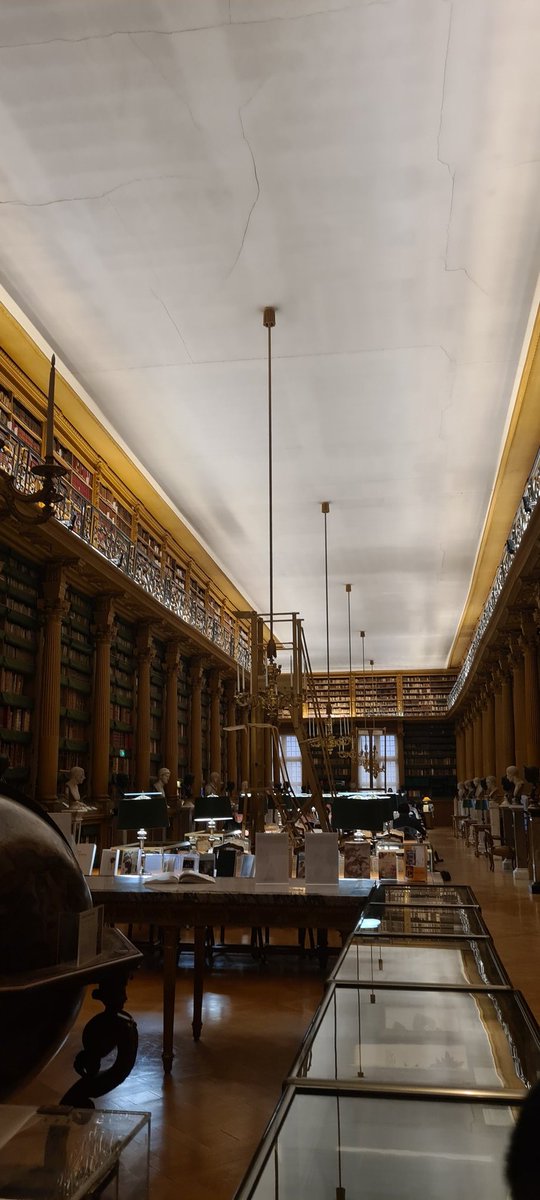 Ziboudesbois78's tweet photo. Monnaie de Paris - Bibliothèque de l'Académie ... les enfants IEF du mantois decouvrent certains des lieux prestigieux de la République #instructionenfamille #ief #Tistou #séparatisme #libertedinstruction https://t.co/S2L6agQGSs