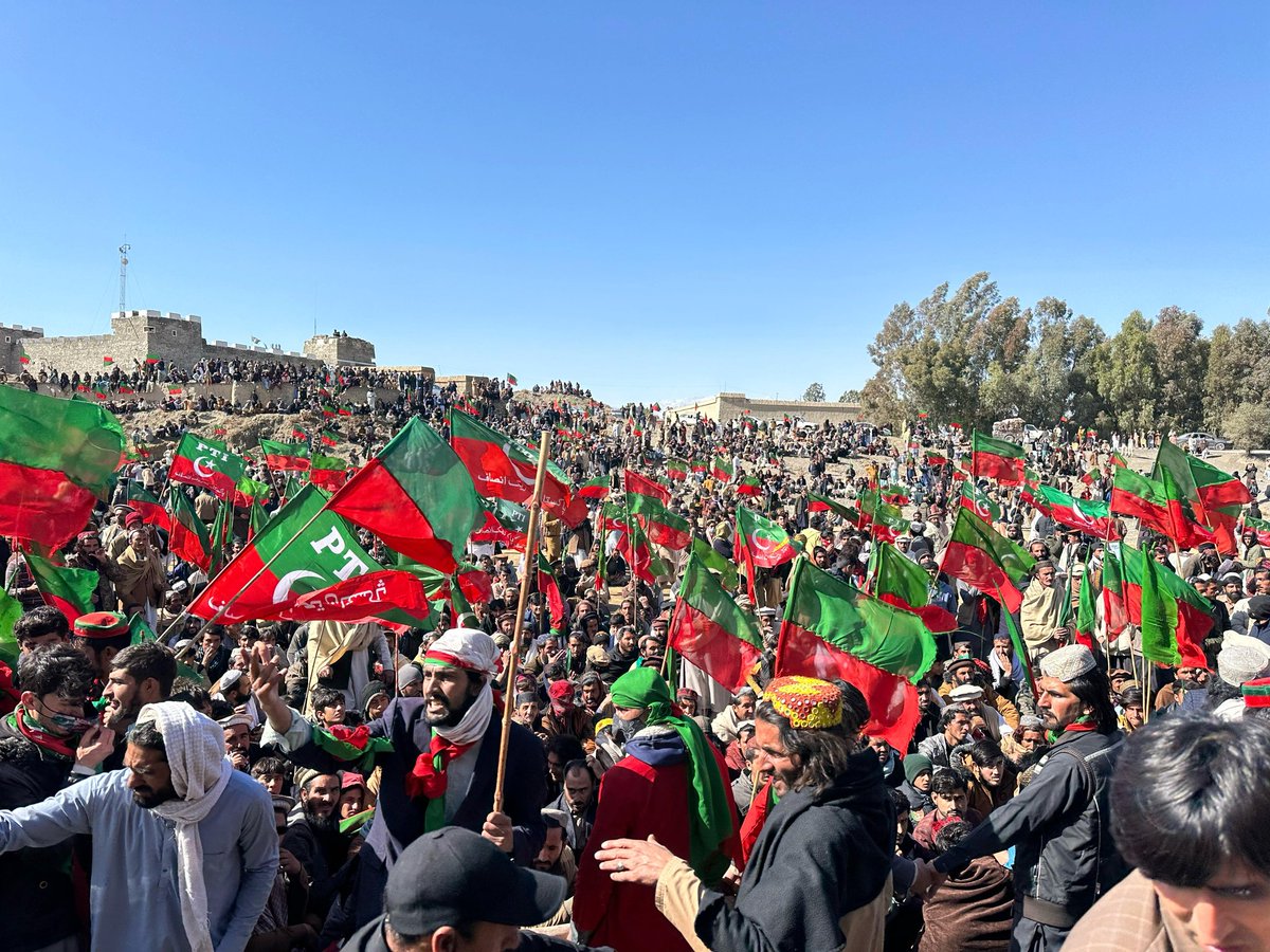 zararubi11's tweet photo. PTI power show south waziristan
@pti
@zararubi https://t.co/16hIkJyoOS