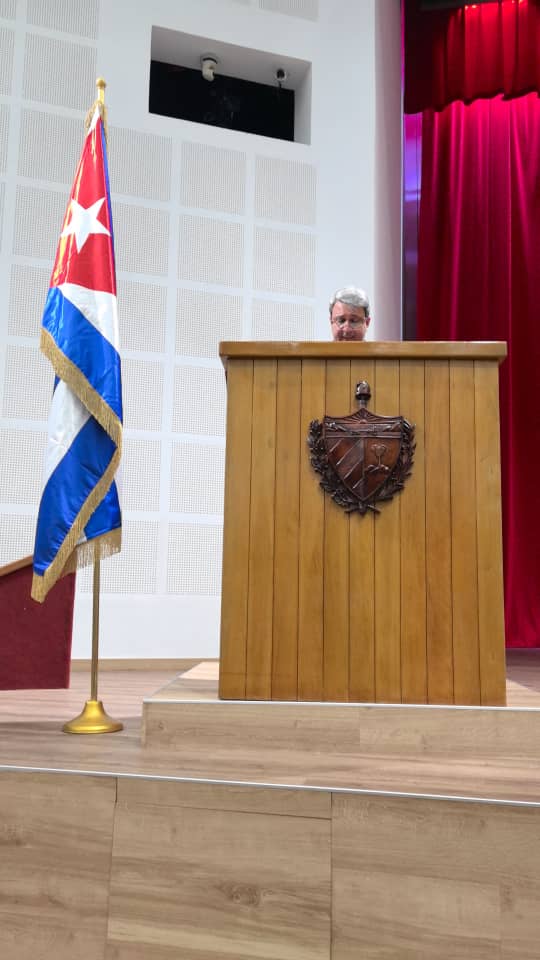 Participamos en inauguración del 14 Congreso Internacional de <a href="/CubaMES/">MES</a> #Universidad2024, donde se debatirá el impacto de la Educación Superior en el desarrollo socioeconómico de las naciones. Congreso de intercambio de experiencias entre la academia de 40 países. 
Abro hilo