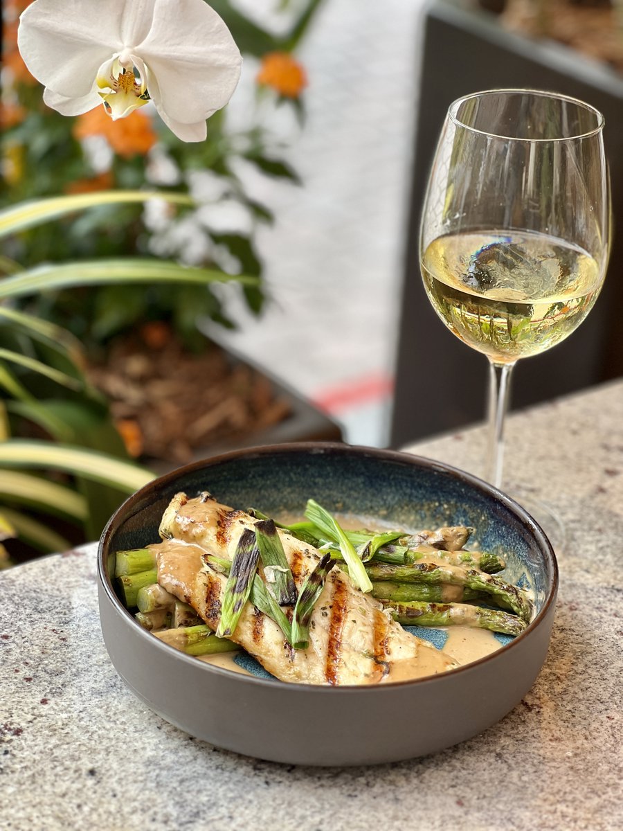 MaxsGrille's tweet photo. Savoring the delicate flavors of bronzini on a sunny afternoon. 🤩
Come in to try our small plates like our Bronzini! Check out our menu now!  https://t.co/79S5T838uO https://t.co/eJgXeC2IIx