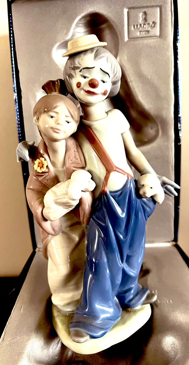 CatoCrane's tweet image. Did You Know that Retro #Lladro is Back in Desirable Fashion ?  #Auction soon At Cato Crane - Check Out Their Current #Values Online ! SELL WITH US ? @jlpre @shrewsmorris @WestKirbyToday @HeswallHall @lladro @CheshireLive @BestOfMcr @heswallmagazine @LivEchonews @WIRRALGLOBENEWS