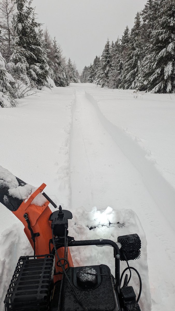VA1MRT's tweet photo. @HusqvarnaCA @HusqvarnaUSA you're snow blowers are tanks. Paid for itself as I tackle 1200 feet of driveway. #nsstorm https://t.co/5lKSh2INYB