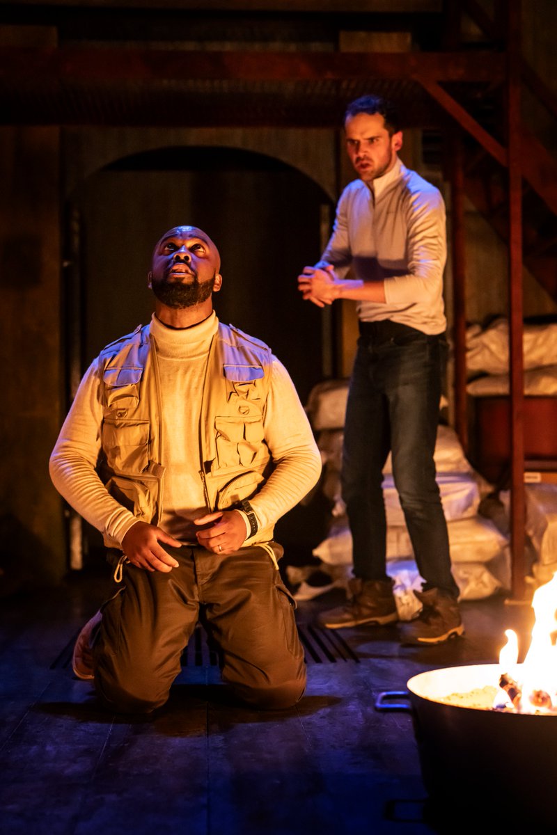 The_Globe's tweet photo. ⭐️⭐️⭐️⭐️⭐️ West End Best Friend
⭐️⭐️⭐️⭐️ Evening Standard
⭐️⭐️⭐️⭐️ WhatsOnStage
⭐️⭐️⭐️⭐️ The Guardian

Don’t miss these ‘Powerful performances’ (The Stage) as #Othello plays in the Sam Wanamaker Playhouse until 13 April: https://t.co/XFrz6BwSfI

📸 Johan Persson https://t.co/zM3ODYzLVF