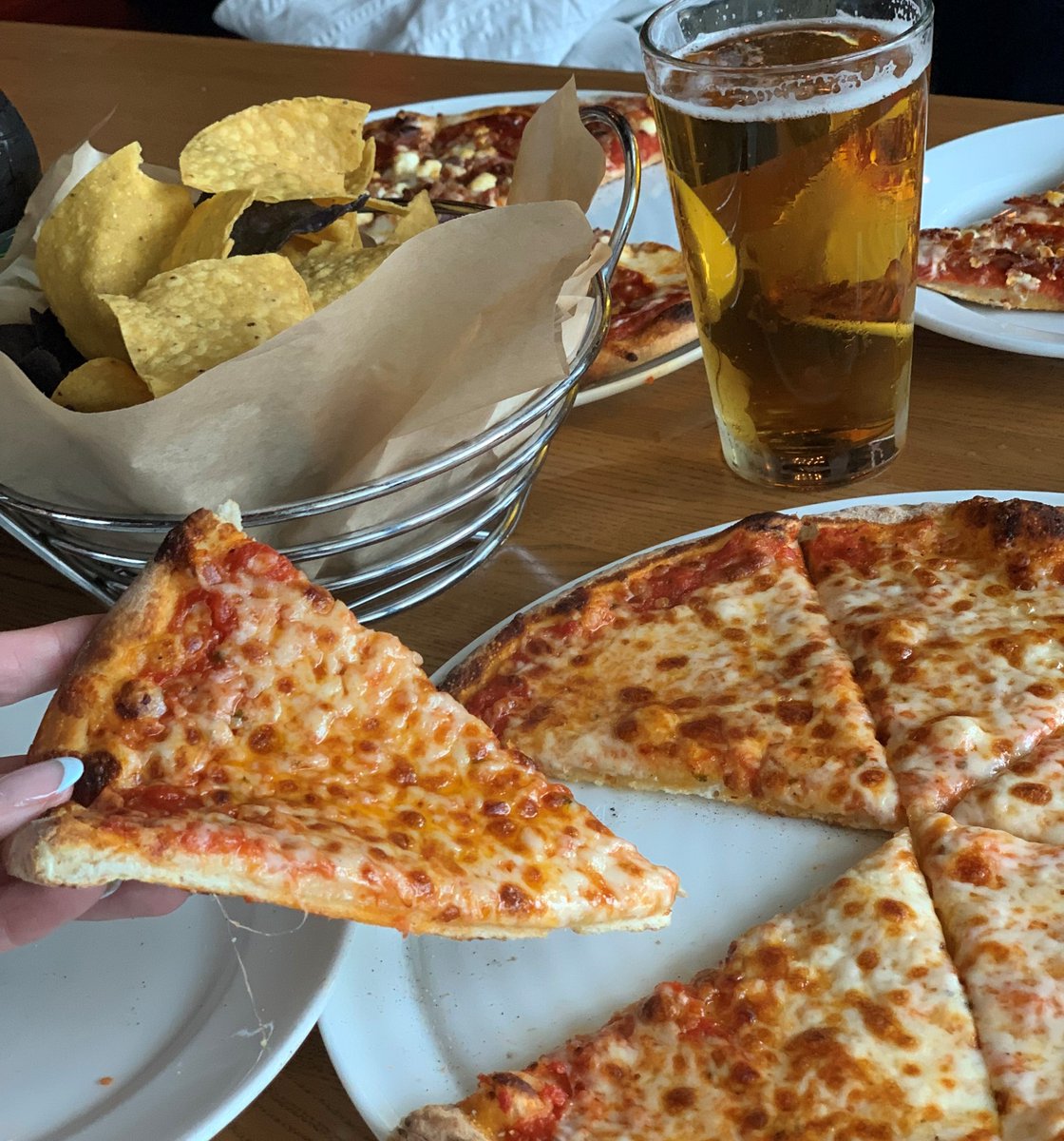 BurtMaxs's tweet photo. Grab a slice and let's celebrate the most iconic food holiday: National Pizza Day February 9th! 🍕🍕 
Check out all of our pizzas here!  
https://t.co/rvF92k1CyI https://t.co/mTClWwopuk