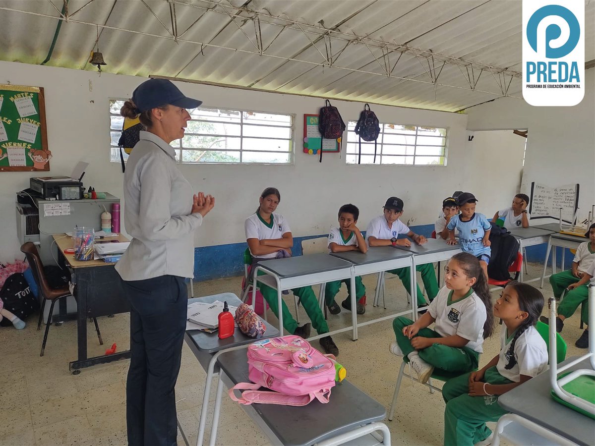 predaisagen's tweet photo. ¡Iniciamos nuestro año #PREDA! 💧💙
Socialización de actividades desde el componente de investigación en el Centro Educativo Rural El Topacio en San Rafael, CH Jaguas.
#educaciónambiental #investing #agroambiental https://t.co/A1aV78Y1sb