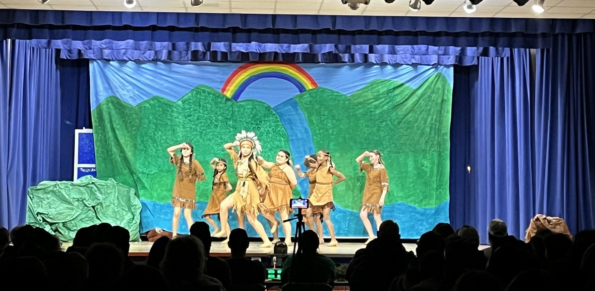 burbankabc's tweet photo. Congratulations to all of our Peter Pan cast for a very successful show! #burbankes https://t.co/5MFF8KFFas